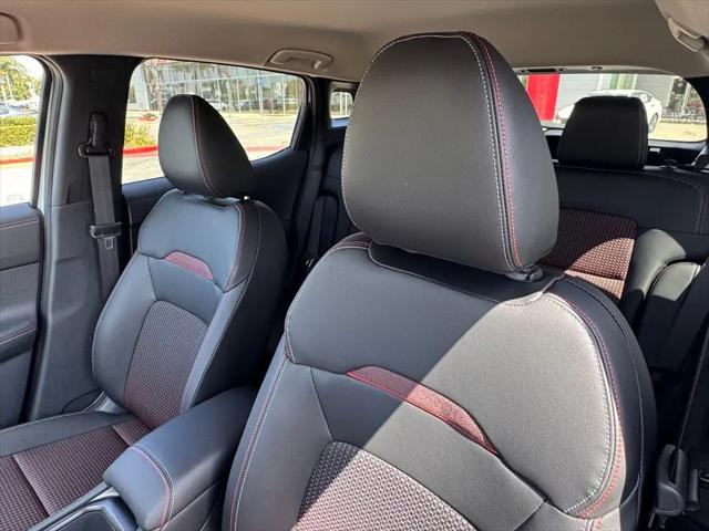 2025 Nissan Kicks SR FWD
