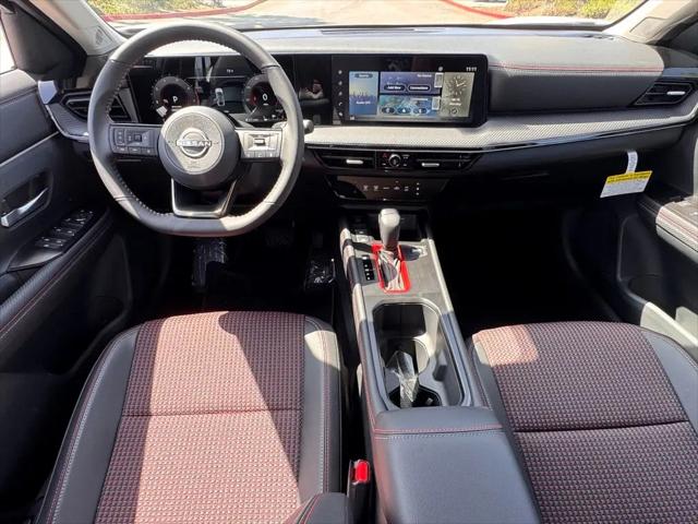 2025 Nissan Kicks SR FWD