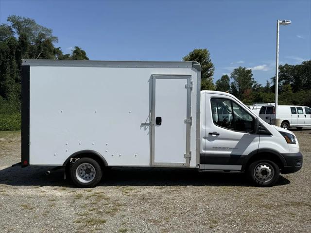 2023 Ford Transit Cutaway T-350