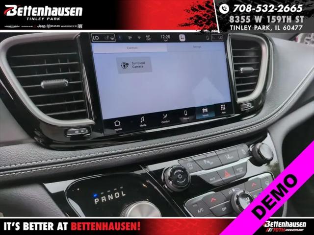2026 Chrysler Pacifica Select