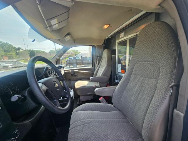 2008 Chevrolet Express Cutaway Work Van