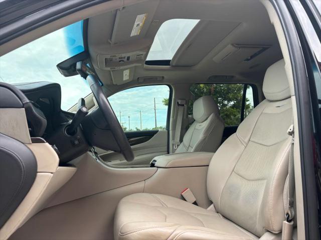 2019 Cadillac Escalade Luxury