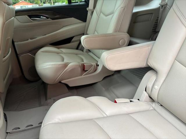 2019 Cadillac Escalade Luxury