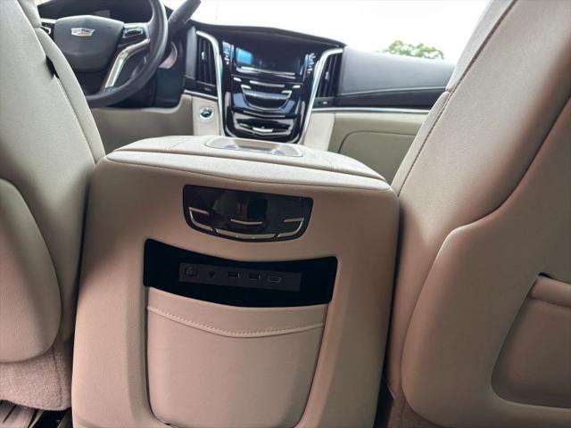 2019 Cadillac Escalade Luxury
