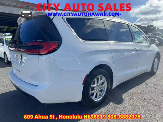 2022 Chrysler Pacifica Touring L