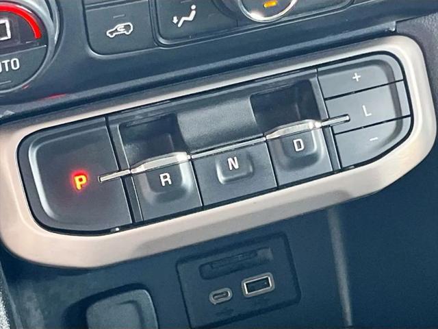 2022 GMC Acadia FWD Denali