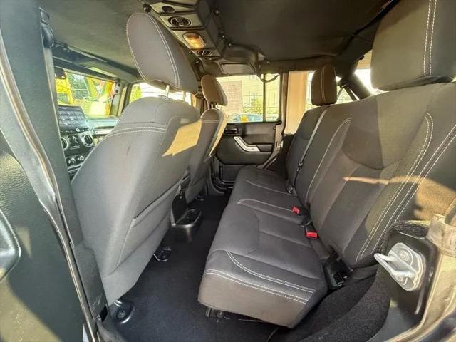 2017 Jeep Wrangler Unlimited Sahara 4x4