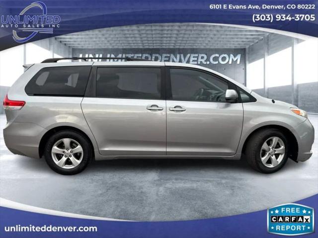 2012 Toyota Sienna LE V6 8 Passenger