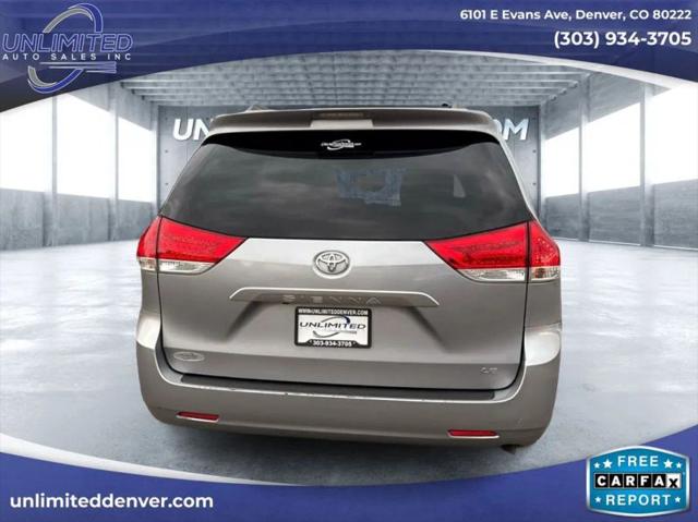 2012 Toyota Sienna LE V6 8 Passenger
