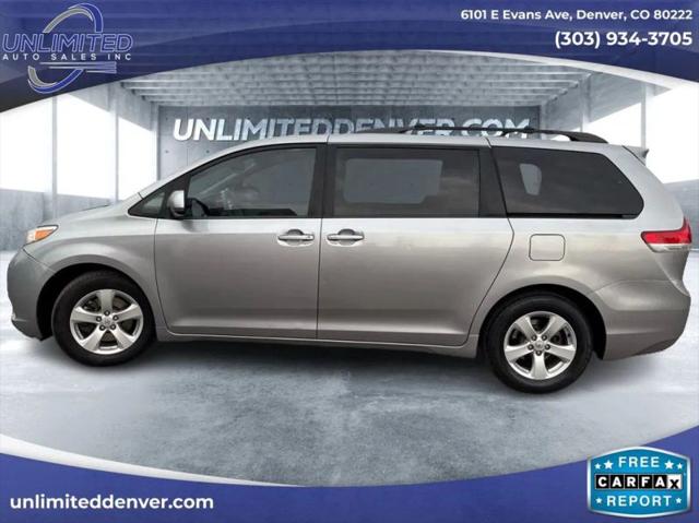 2012 Toyota Sienna LE V6 8 Passenger