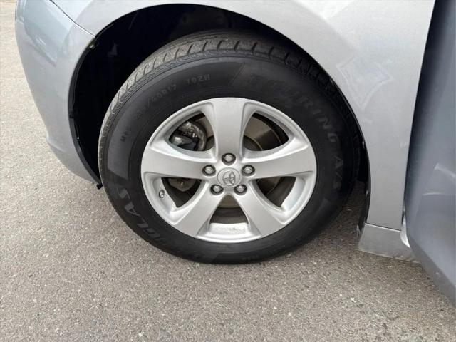 2012 Toyota Sienna LE V6 8 Passenger