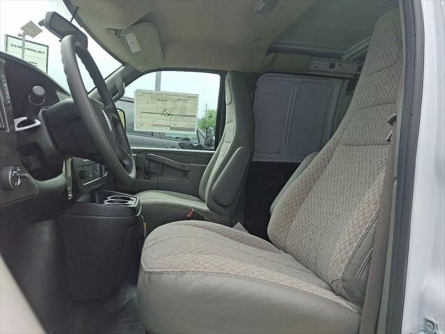 2025 GMC Savana Cargo RWD 2500 Regular Wheelbase Work Van