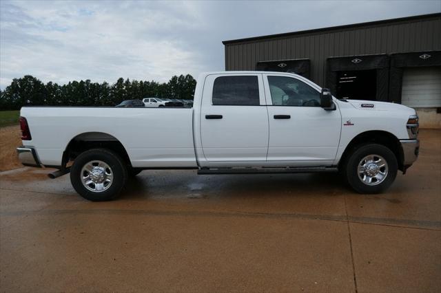 2026 RAM Ram 3500 RAM 3500 TRADESMAN CREW CAB 4X4 8 BOX
