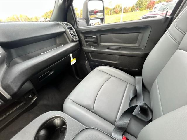 2026 RAM Ram 2500 RAM 2500 TRADESMAN CREW CAB 4X4 64 BOX