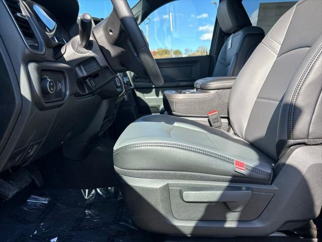 2026 RAM Ram 2500 RAM 2500 TRADESMAN CREW CAB 4X4 64 BOX 2026 RAM Ram 2500 RAM 2500 TRADESMAN CREW CAB 4X4 64 BOX