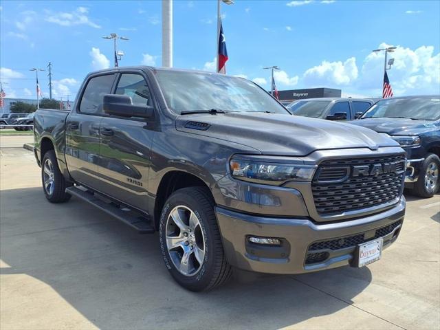 2025 RAM Ram 1500 RAM 1500 TRADESMAN CREW CAB 4X2 57 BOX 2025 RAM Ram 1500 RAM 1500 TRADESMAN CREW CAB 4X2 57 BOX