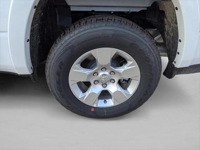 2026 Ram 1500 Lone Star Crew Cab 4x4 5'7" Box