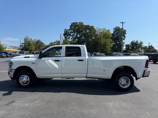 2026 RAM Ram 3500 RAM 3500 TRADESMAN CREW CAB 4X4 8 BOX