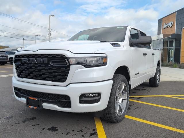 2025 RAM 1500 Tradesman Crew Cab 4x4 57 Box