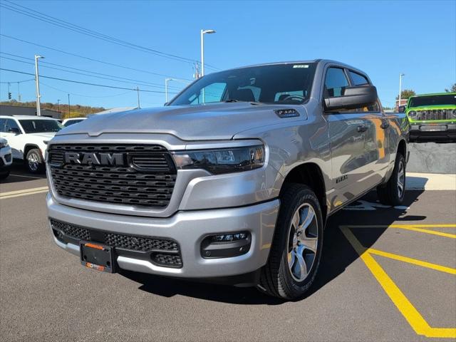 2025 RAM 1500 Tradesman Crew Cab 4x4 57 Box