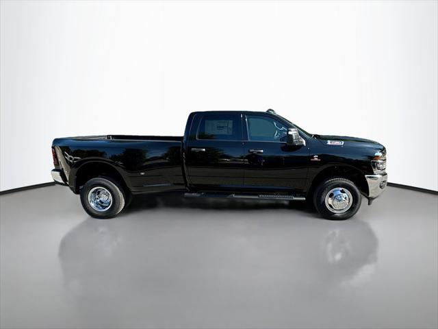 2026 RAM Ram 3500 RAM 3500 TRADESMAN CREW CAB 4X4 8 BOX