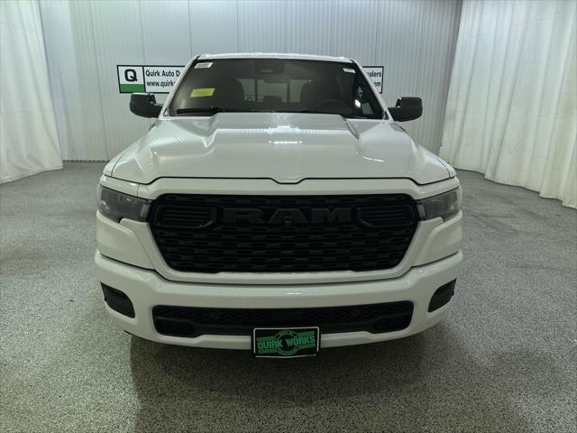 2025 RAM 1500 Tradesman Crew Cab 4x4 57 Box 2025 RAM 1500 Tradesman Crew Cab 4x4 57 Box