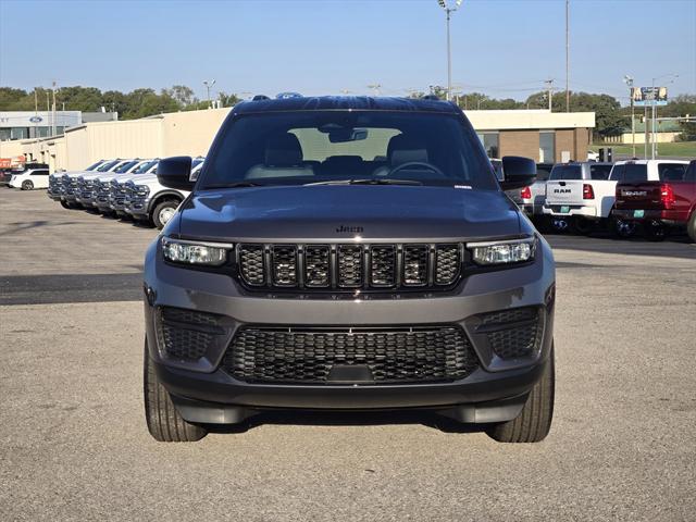 2025 Jeep Grand Cherokee GRAND CHEROKEE ALTITUDE 4X4