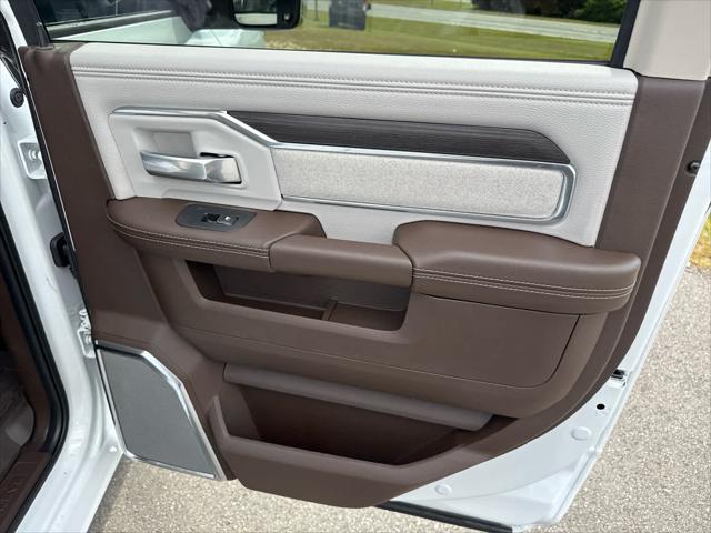 2026 Ram 3500 Laramie Crew Cab 4x4 8' Box