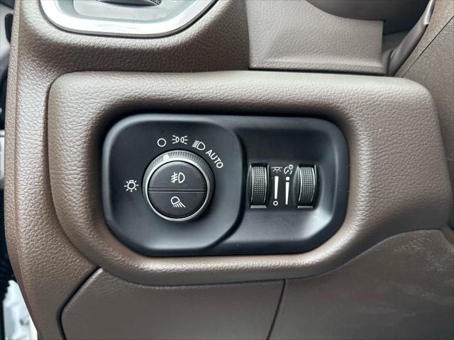 2026 Ram 3500 Laramie Crew Cab 4x4 8' Box