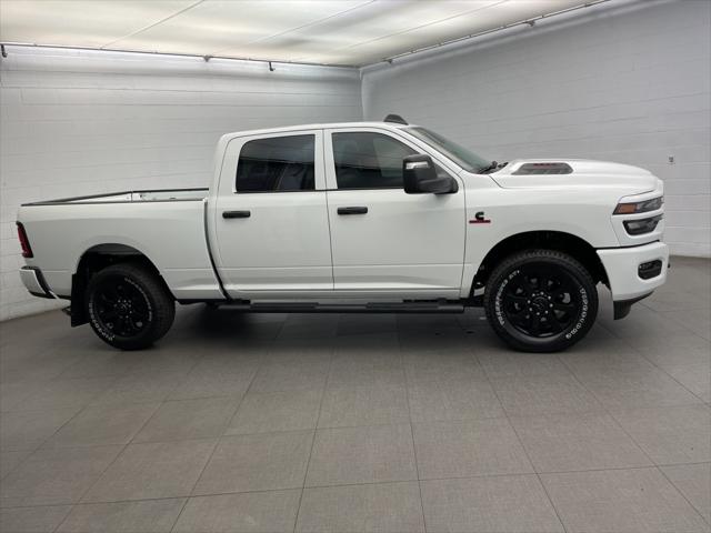 2026 RAM Ram 2500 RAM 2500 BLACK EXPRESS CREW CAB 4X2 64 BOX