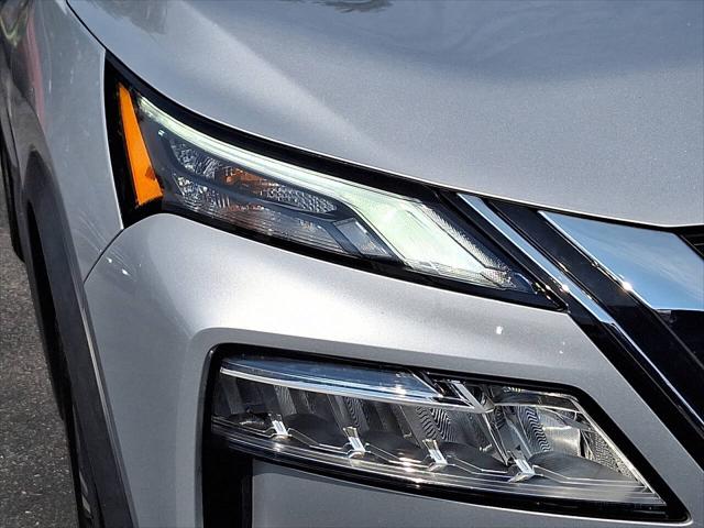 2021 Nissan Rogue SV FWD