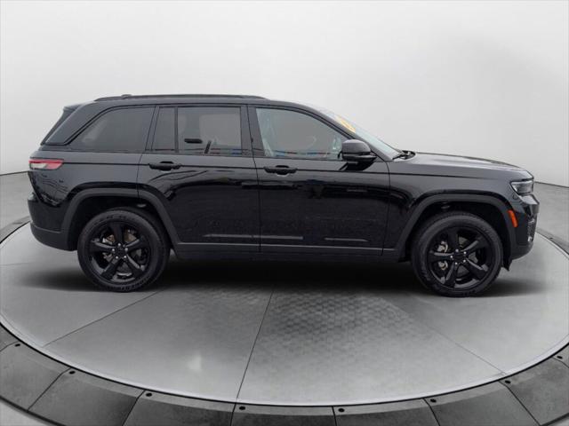 2023 Jeep Grand Cherokee Altitude 4x4