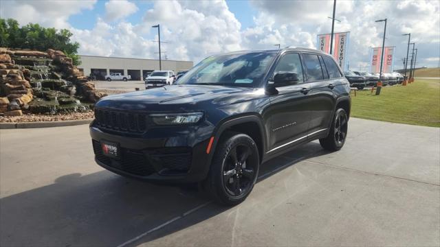 2023 Jeep Grand Cherokee Altitude 4x2