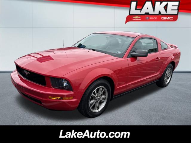 2005 Ford Mustang V6 Deluxe