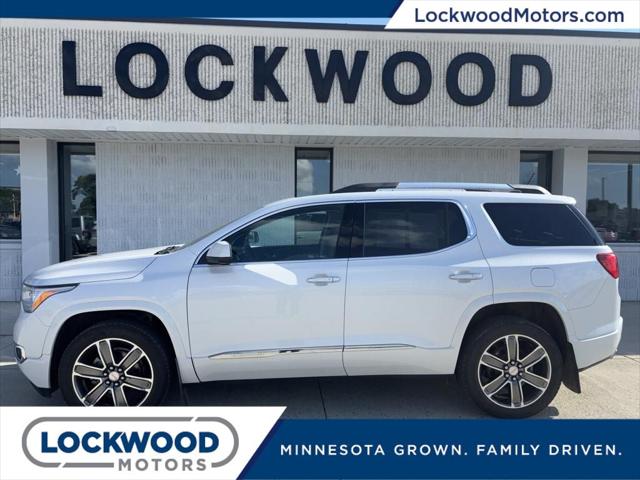 2017 GMC Acadia Denali 2017 GMC Acadia Denali