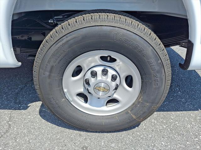 2025 Chevrolet Express Cargo Van RWD 3500 Regular Wheelbase WT