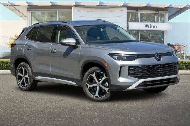 2025 Volkswagen Tiguan 2.0T SE
