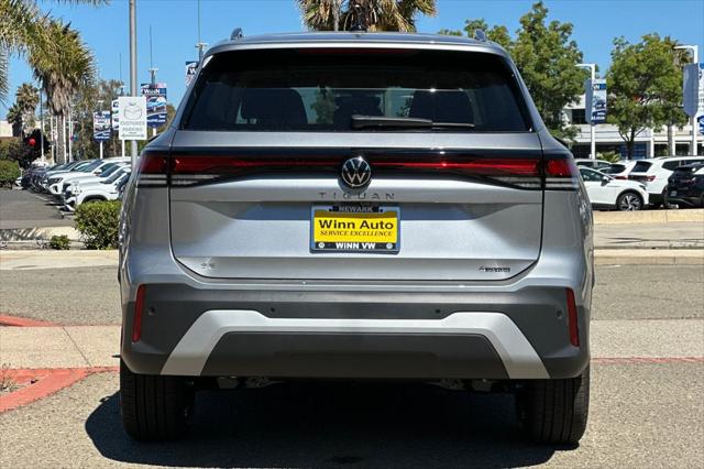 2025 Volkswagen Tiguan 2.0T SE