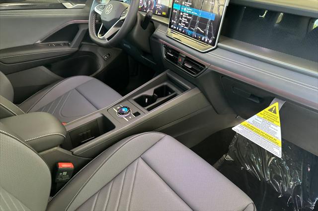 2025 Volkswagen Tiguan 2.0T SE