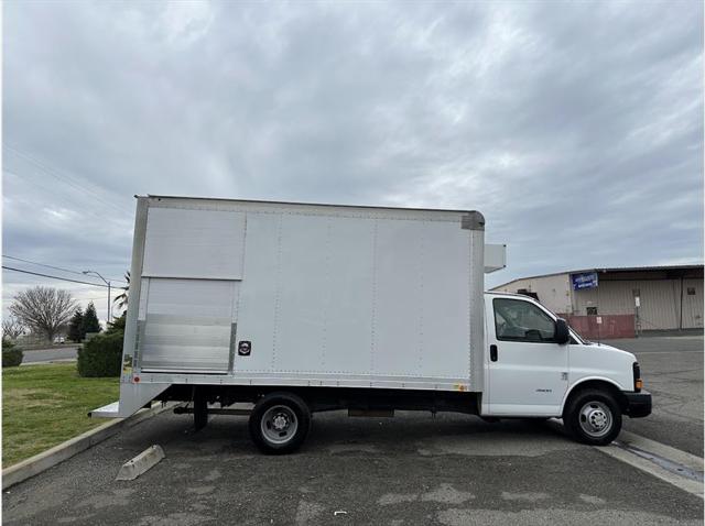 2015 Chevrolet Express Cutaway 4500