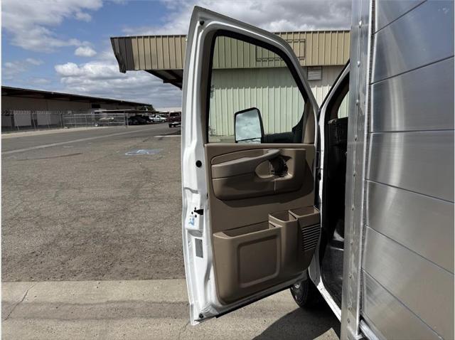 2015 Chevrolet Express Cutaway 4500