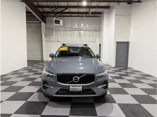 2022 Volvo XC60 B5 Momentum