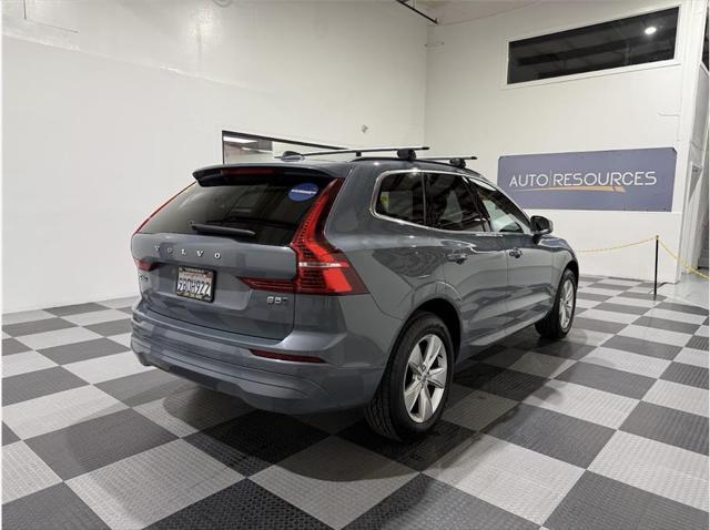 2022 Volvo XC60 B5 Momentum