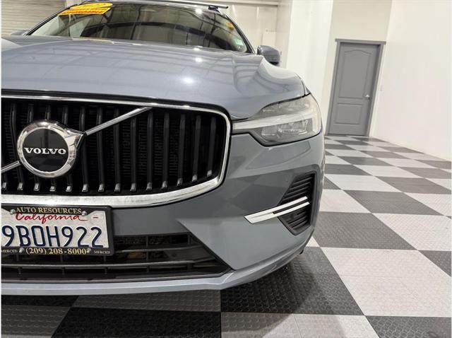 2022 Volvo XC60 B5 Momentum