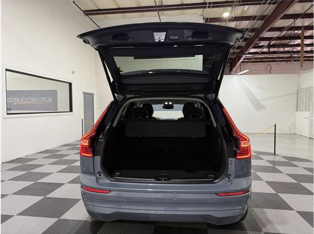 2022 Volvo XC60 B5 Momentum