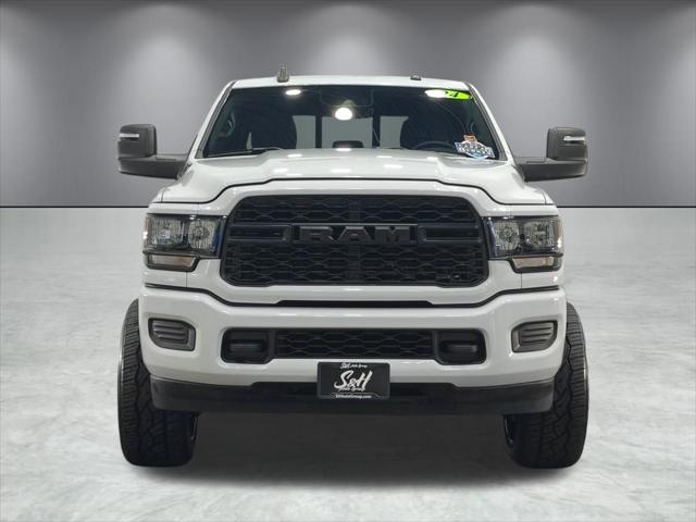 2024 Ram 3500 Tradesman Crew Cab 4x4 8' Box