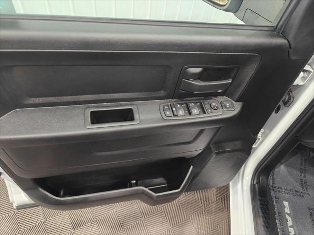 2024 Ram 3500 Tradesman Crew Cab 4x4 8' Box
