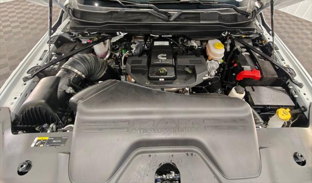 2024 Ram 3500 Tradesman Crew Cab 4x4 8' Box