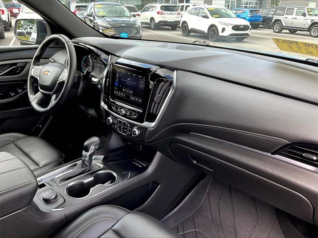 2023 Chevrolet Traverse AWD LT Leather