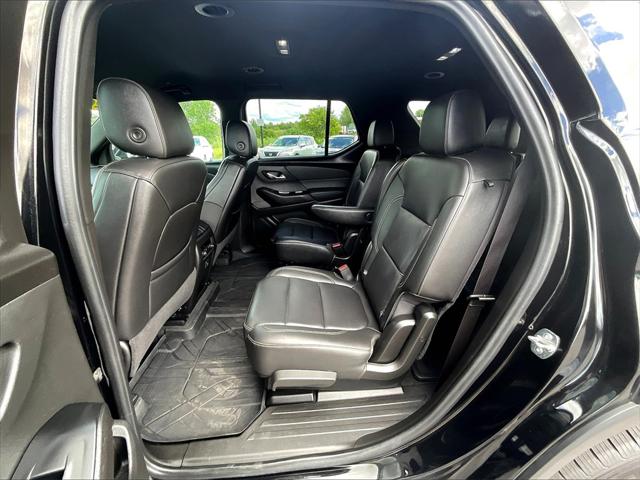 2023 Chevrolet Traverse AWD LT Leather